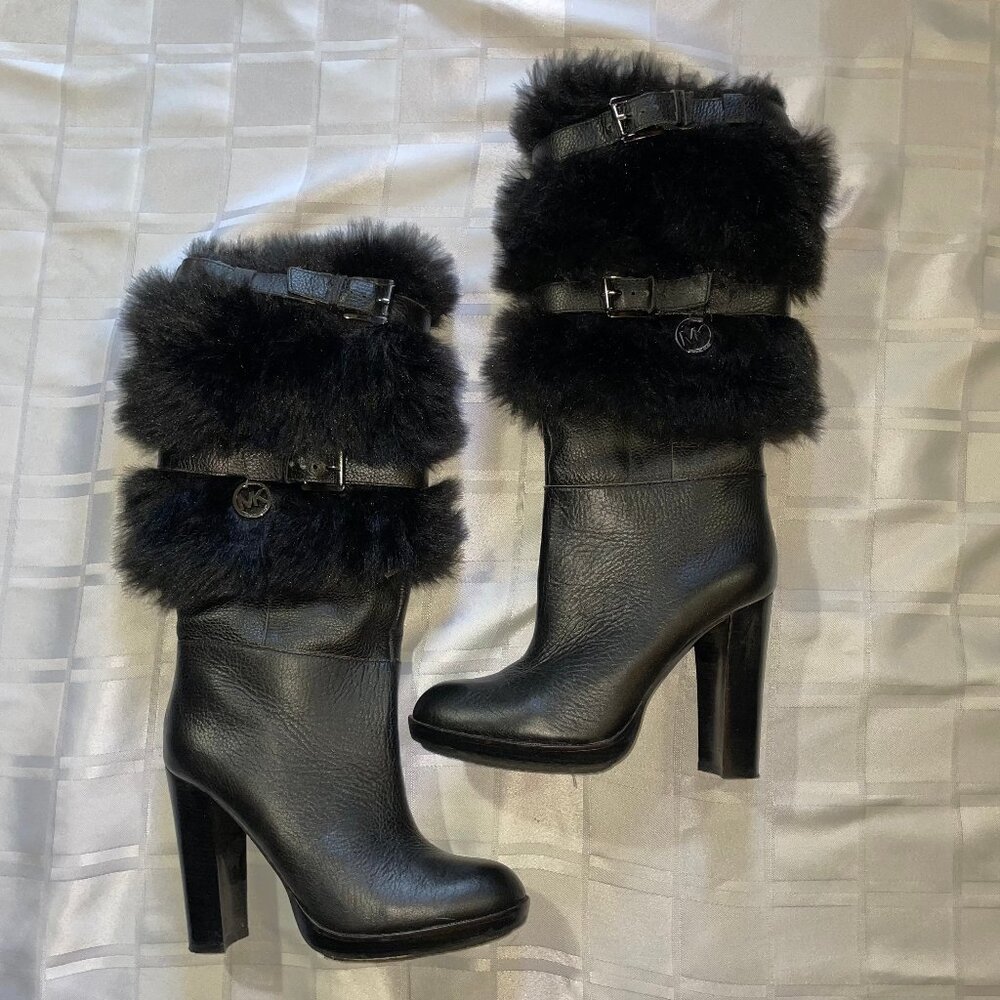 Amazing statement fur heeled boots 9